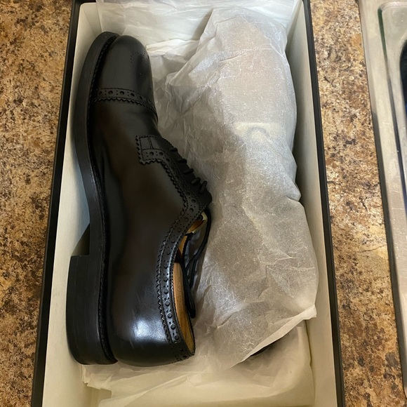 Gucci Black Brogue Lesther Lace up Men Flats size 9 - Picture 3 of 12